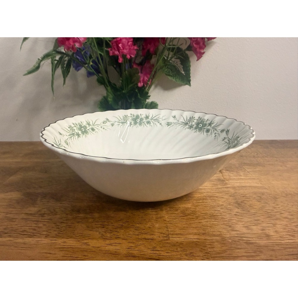 Johnson Bros Snowhite‎ Regency Ironstone Serving Bowl England Floral Vintage